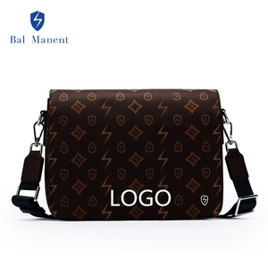 Sac à bandoulière en cuir de <span class=keywords><strong>luxe</strong></span> pour <span class=keywords><strong>homme</strong></span>, sac messager personnalisé en cuir tendance, sac bandoulière de haute qualité pour <span class=keywords><strong>homme</strong></span> - Product Image 1