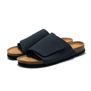 Zapatillas de moda para hombre, sandalias planas para exteriores con zapatillas, zapatos de playa, zapatos informales ligeros y transpirables de diseñador para hombres y mujeres - Product Image 2