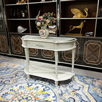 Table d'entrée en bois massif de style français, console décorative sculptée de luxe de style palais européen pour un hall d'entrée élégant
