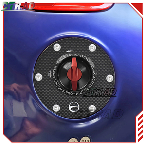 Bouchon de réservoir de carburant sans clé en alliage d'aluminium et fibre de carbone à dégagement rapide pour Aprilia <span class=keywords><strong>RS660</strong></span>/Tuono 660 2020-2025 - Product Image 2