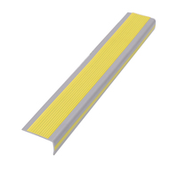 Bande antidérapante en PVC de style L au design moderne pour les bords des escaliers, service de découpe sur mesure, haute qualité, bandes antidérapantes 3*60mm