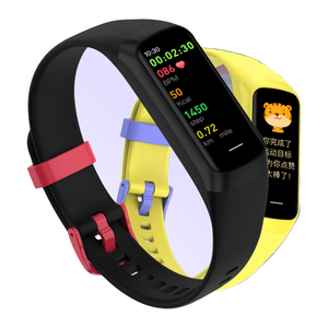 Smartwatch Sportivo per Bambini con Display Digitale AMOLED Quadrato, GPS, IP67, Monitoraggio Ossigeno nel Sangue e Sonno, Controllo <span class=keywords><strong>App</strong></span> Musica, Compatibile Magnetico - Product Image 1