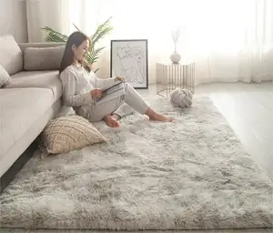 China Supplier Custom Design Soft Area Bedroom Big Size Cover Faux Fur Tufted Rug