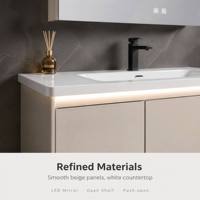 Kabinet Cermin Vanity Dinding dengan Lampu LED, Wastafel Terintegrasi Putih, dan Panel Depan Tiga Panel Tanpa Gagang