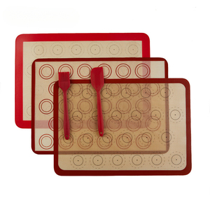 Tapis de cuisson en silicone flexible et alimentaire pour biscuits et pâtisseries avec support antidérapant pour un roulement stable - Product Image 2