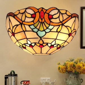 Lámpara de Pared LED de 1 Luz Estilo Tiffany con Pantalla de Vidrio Tintado Vintage, Luz Nocturna Moderna para Cabecera, Dormitorio, Pasillo, Colgante Central - Product Image 3