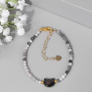 เครื่องประดับรูปแมวนำโชคน่ารักสร้อยข้อมือลูกปัดธรรมชาติขนาดเล็ก3มม. - Product Image 1