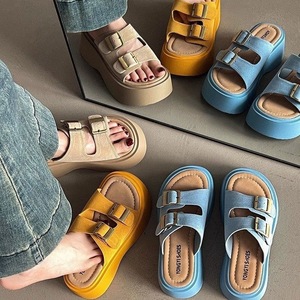 Sandalias de Tacón Grueso Amarillas con Punta Abierta, Cierre de Hebilla, Suela Acolchada, Zapatos de Verano para Mujer - Product Image 3