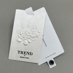 Étiquettes personnalisées pour vêtements féminins, gaufrage 3D, marquage à chaud, étiquettes de vêtements en papier écologique pour sacs et chaussures - Product Image 1