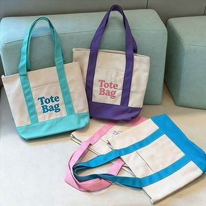 Sacs fourre-tout en coton personnalisés avec logo brodé, sacs cadeaux en toile faits à la main avec poche et fermeture éclair - Product Image 1