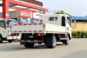 SINOTRUCK HOWO 4*2 Heavy Loading 4T-5T Light <strong>Cargo</strong> <strong>Truck</strong> Small Bulk <strong>Cargo</strong> <strong>Trucks</strong> Sinotruck Howo Light Duty - Product Image 5