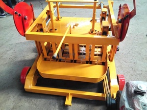 Máquina de Ladrillos Intertrabados SY QMR4 45, Máquina Móvil de Fabricación de Bloques de Hormigón Huecos con Motor, en Venta en Congo y Ghana - Product Image 3