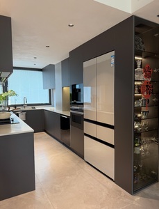 Mobili <span class=keywords><strong>da</strong></span> <span class=keywords><strong>Cucina</strong></span> Moderni e Minimalisti, Armadietti su Misura per Cucine Aperte con Piani di Lavoro in Quarzo - Product Image 2