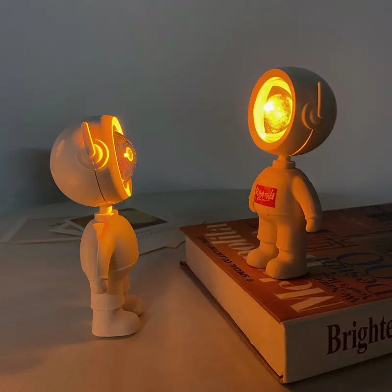 Produk Baru 2022 Kualitas Tinggi Astronot Lampu Matahari Terbenam Robot Lampu Rumah Pintar