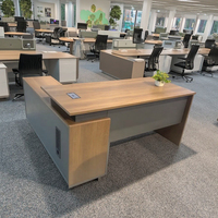 Bureau de direction moderne de luxe, mobilier en bois de haute qualité avec design extensible durable pour bureau à domicile