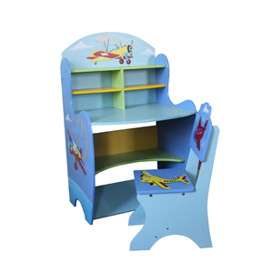 Juego de sillas de mesa de estudio para niños pequeños modernos con estantería para el aprendizaje del dormitorio con un diseño de madera para niños y bebés - Product Image 2