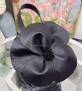 <span class=keywords><strong>Borsa</strong></span> a Mano per <span class=keywords><strong>Donna</strong></span> e Ragazza con Fiori Tridimensionali in <span class=keywords><strong>Viola</strong></span>, Rosso, Nero e Bianco, Stile Cesto da Sposa - Product Image 4