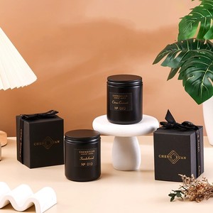 Set Regalo di Candele Profumate in Elegante Barattolo Nero, Senza Fumo, Realizzate con Cera di Soia Pura Ecologica, Coperchio in Metallo e Fragranza a Lunga Durata - Product Image 1