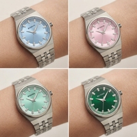 Jam Tangan Wanita Logo Kustom Persegi Quartz Analog Stainless Steel Mesin Miyota Tahan Air 5BAR untuk Pemakaian Sehari-hari