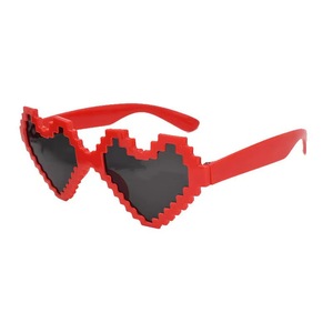 Lunettes de soleil mosaïque cœur Saint-Valentin 2026 pour elle, lunettes de fête pixel esthétiques pour femme, cadeau amusant pour mariage, vente en gros - Product Image 5