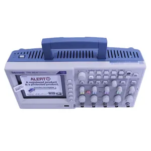 <span class=keywords><strong>Tektronix</strong></span> TDS2024C osciloscopios de almacenamiento Digital 200 MHz <span class=keywords><strong>4</strong></span> <span class=keywords><strong>canales</strong></span> 2 GS/s - Product Image 1