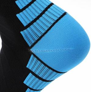 Kaus Kaki Olahraga Pria Kompresi Panjang Perlindungan Kaki Lari Bersepeda Luar Ruangan Kustom Grosir - Product Image 5