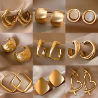 Boucles d'oreilles en métal pour femmes, pierre naturelle dorée, nouvelles tendances 2025, style rétro de Hong Kong, design de niche haut de gamme, élégant
