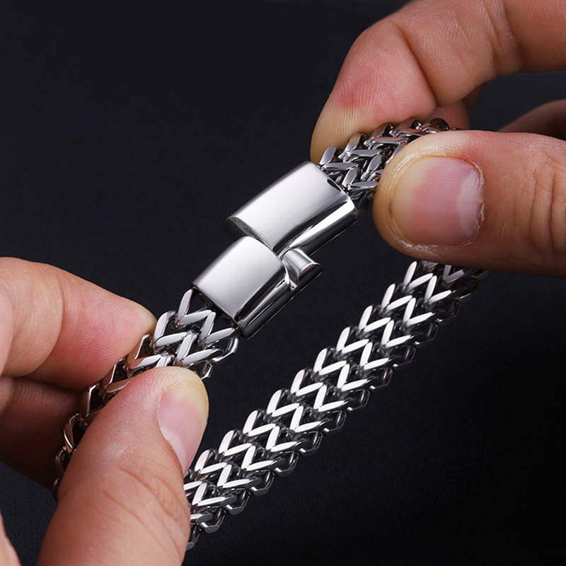 Pulsera de plata con hebilla magnética reversible, 21 cm.