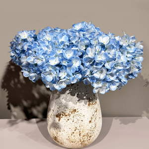 Venta caliente a granel Flores hechas a mano Seda artificial Flores <span class=keywords><strong>de</strong></span> hortensia azul y rosa Para Boda y decoración del hogar - Product Image 2