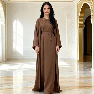 Abaya Informal Sencilla y Modesta de Poliéster Liso de Alta Calidad para Mujeres Musulmanas, Nuevo Diseño para Uso Diario - Product Image 3