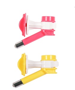 Dispensador de agua <span class=keywords><strong>para</strong></span> jaula de perrera <span class=keywords><strong>para</strong></span> <span class=keywords><strong>perros</strong></span>, <span class=keywords><strong>bebedero</strong></span> de agua <span class=keywords><strong>para</strong></span> mascotas, gatos, cachorros, <span class=keywords><strong>perros</strong></span>, Kit <span class=keywords><strong>para</strong></span> beber, dispensador de agua colgante, fuente, cabeza de botella - Product Image 2
