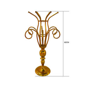 Reloj de arena marco abierto Reversible Pedestal Prop soporte de planta Alambre de Metal dorado en forma de <span class=keywords><strong>trompeta</strong></span> flor centro de mesa soporte para boda - Product Image 5