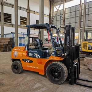 Montacargas Diésel TOYOTA FD50 Mini de 5 Toneladas, Componentes Originales Japoneses, en Estado de Funcionamiento, Maquinaria de Segunda Mano en Oferta - Product Image 6