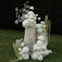Boules de fleurs artificielles décoratives de haute qualité, blanches et vert clair, parfaites pour les mariages, la décoration de bars et divers événements.