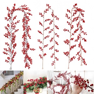 พวงมาลัยดอกไม้ประดิษฐ์สีแดงลายผลเบอร์รี่ ขนาด 10 ซม. สำหรับตกแต่งบ้านในเทศกาลคริสต์มาส - Product Image 4