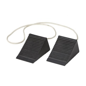 Cales de roue en caoutchouc robustes pour voitures et motos avec corde, bloc de sécurité de stationnement antidérapant - Product Image 1
