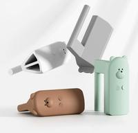 Verrou de porte à levier en silicone et plastique anti-enfants avec adhésif 3M empêchant les tout-petits d'ouvrir les portes d'armoires
