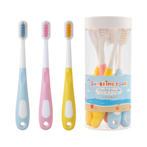 Brosse à dents à poils souples Little Cow Adventure Square Hole pour enfants de 3 à 12 ans, soins dentaires, usage domestique - Product Image 5