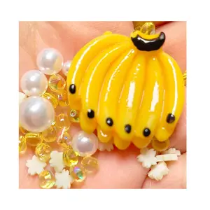 Kleines Pack Frucht Serie handwerkliche Dekor Perlen Banane Perle Harz Kristall Diamant Blume Polymer-Schnitte aus niedlichem Ton