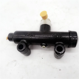 FOTON AUMAN Clutch Master Cylinder 1124116300003 Truck Body <strong>Parts</strong> - Product Image 1