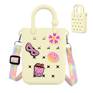 Mini sac fourre-tout en caoutchouc, sac de plage en silicone pour petite fille et femme, sac Bogg mignon avec breloques et bandoulière réglable - Product Image 3