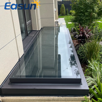 Fenêtre de toit de balcon à persiennes électriques automatiques en aluminium imperméable de style chinois à double vitrage Contrôle des insectes