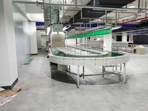 Çalışma masaları montaj hattı 45/90/180 derece eğri bant konveyör üretimi yüksek verimli pikap konveyör - Product Image 2