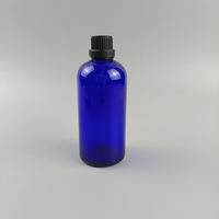 Fournisseur en gros de flacons d'huile essentielle en verre bleu de 5 ml, 10 ml, 15 ml, 20 ml, 30 ml, 50 ml, 100 ml avec bouchon en PP et compte-gouttes, conteneur cosmétique