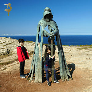 Estatua de Caballero Medieval de Bronce de Tamaño Real de la Leyenda del Rey Arturo - Product Image 4