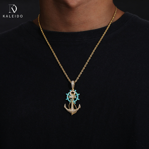Kaleido เครื่องประดับฮิปฮอปเรืองแสงในชุดสีดำจี้สมอเรือประดับเพชรรูปหางเสือสำหรับผู้ชายจี้ทองขาวชุบ - Product Image 5