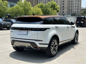 Range Rover <span class=keywords><strong>Evoque</strong></span> 2021, nouvelle énergie, <span class=keywords><strong>Evoque</strong></span> L P300e, édition de luxe - Product Image 1