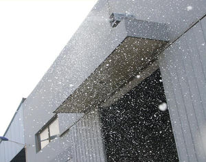 1500W Snow Machine with Realistic Artificial Snow Effect Outdoor Snowfall Maker for Christmas Events, Weddings, Parties - Product Image 5