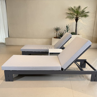 Chaise longue de piscine avec coussin et dossier réglable pour terrasse extérieure