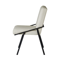 Chaise de salle à manger de luxe en tissu bouclé avec dossier haut et coussin épais et cadre en métal noir pour salle à manger salon
